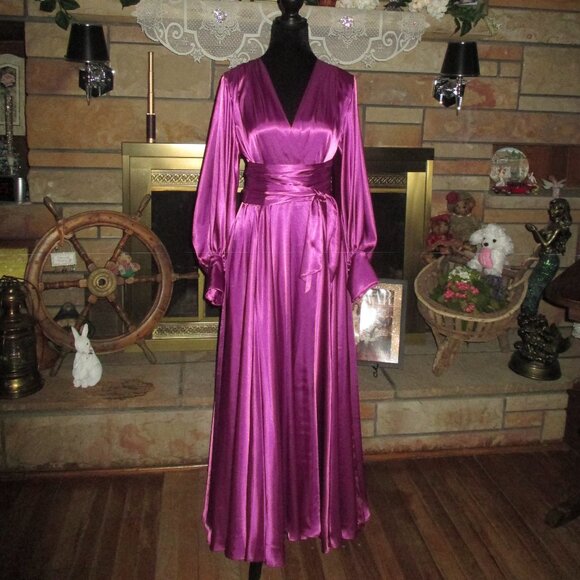 Catherine D'Lish Beverly Gown - Picture 9 of 9